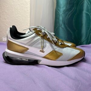 Nike W Air Max Pre-Day Gold